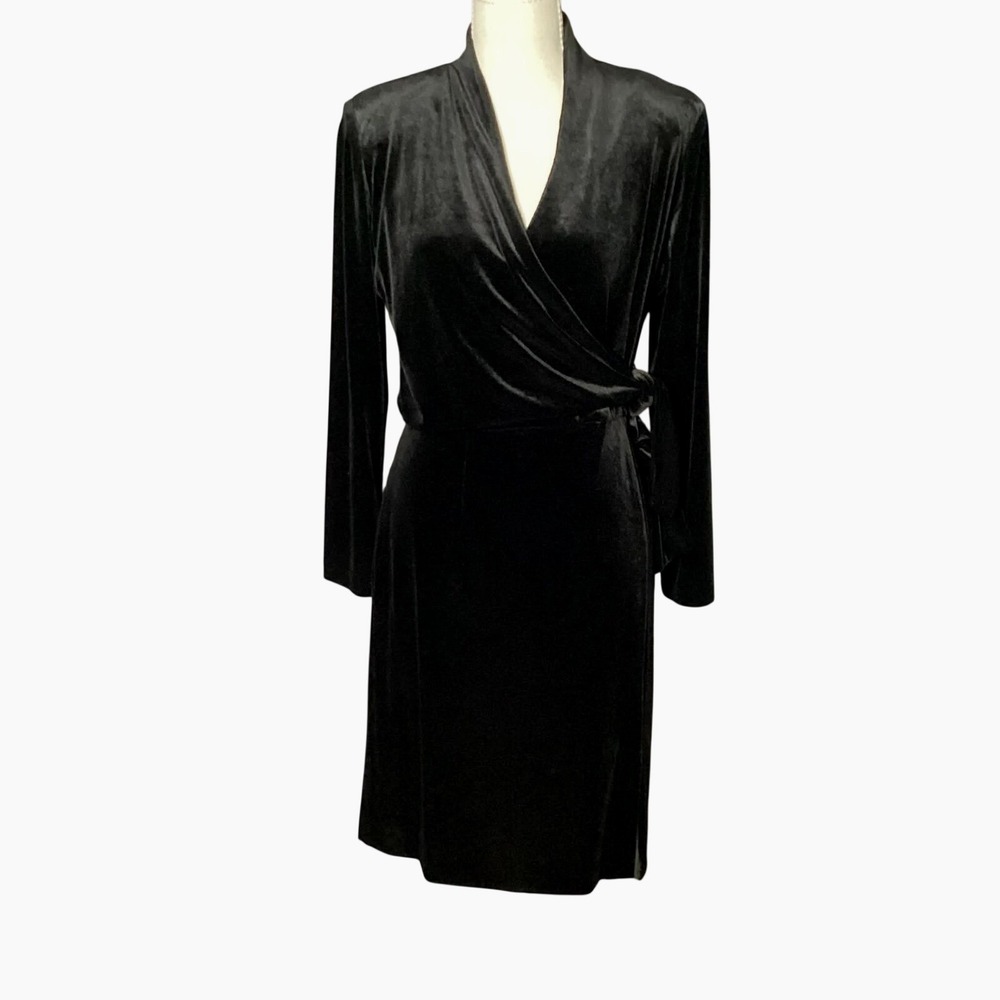 KS Petite Black Velvet Wrap Dress With Shoulder Pads 8P Glam Chic Knee Length